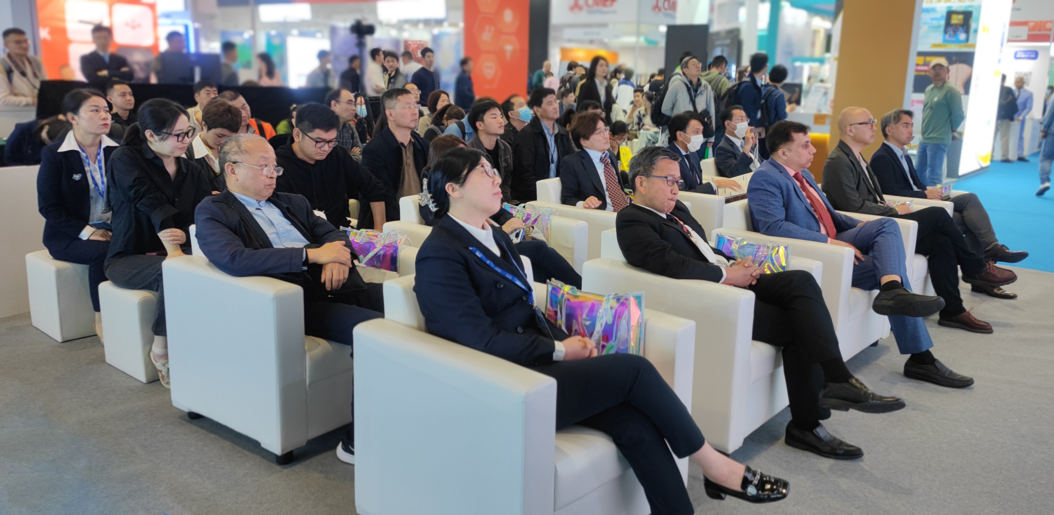 APOLLO-RT攜手APOSTAR參加2024年CMEF